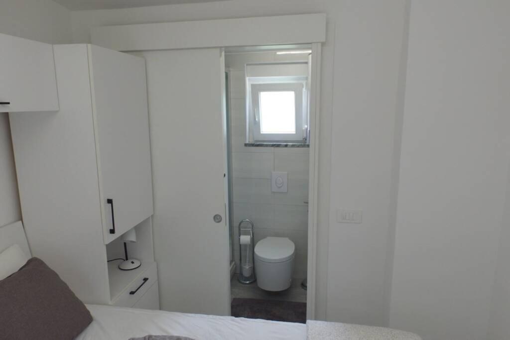 Apartment In Park Forest Soline Near The Sea Pjescana Uvala Exteriér fotografie